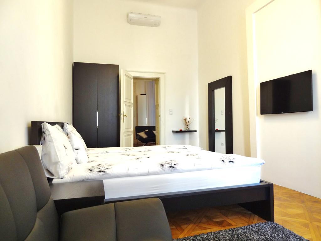 Erzsebet Boulevard Apartment Budapest Exterior foto