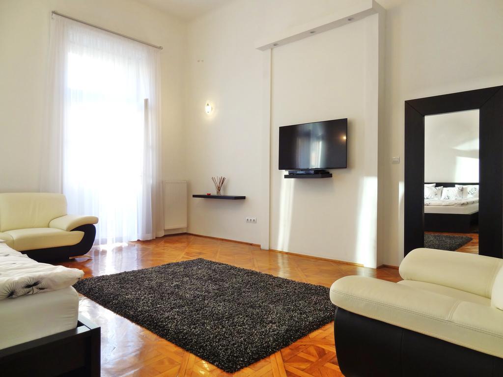 Erzsebet Boulevard Apartment Budapest Exterior foto